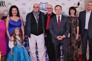 Общество: "Евразийский мост": В Ялте Михалков открыл кинофестиваль