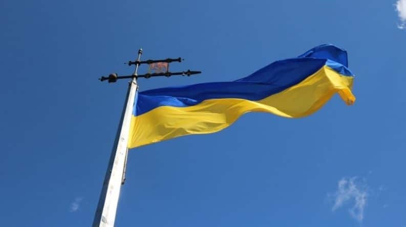 Общество: Киев намерен подписать с Западом договор о территориальной целостности Украины