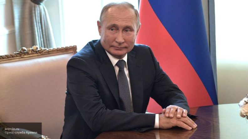 Общество: Президент Путин поздравил российских боксеров с победой на ЧМ-2019