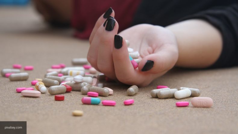 Общество: Неэффективность антидепрессантов может оставлять людей «один на один»  с болезнью