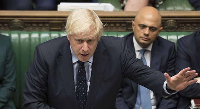 Общество: Британские депутаты призывают Бориса Джонсона покинуть пост