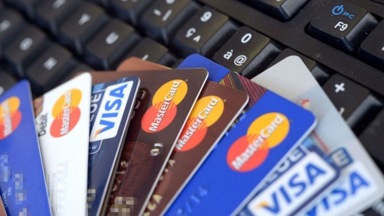 Общество: Процент по кредитным картам в Великобритании достиг максимума за тринадцать лет