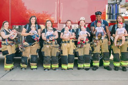 Общество: Семь жен пожарных с одной станции одновременно родили