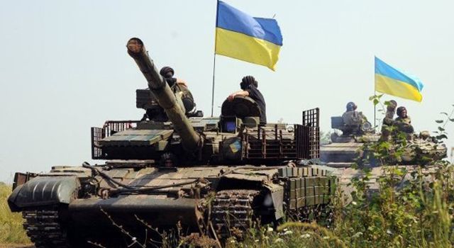 Общество: США куют из украинцев "стремительный трезубец"