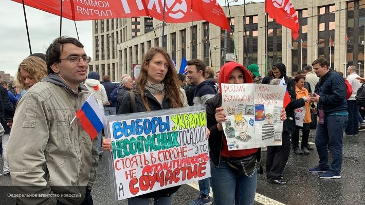 Общество: Захаров увидел «руку» США в незаконных акциях на улицах Москвы