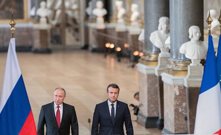 Общество: Jyllands-Posten (Дания): французский поцелуй с Путиным беспокоит Европу