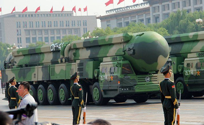 Общество: The National Interest (США): гигантский военный парад в Пекине свидетельствует о превращении Китая в ракетную сверхдержаву