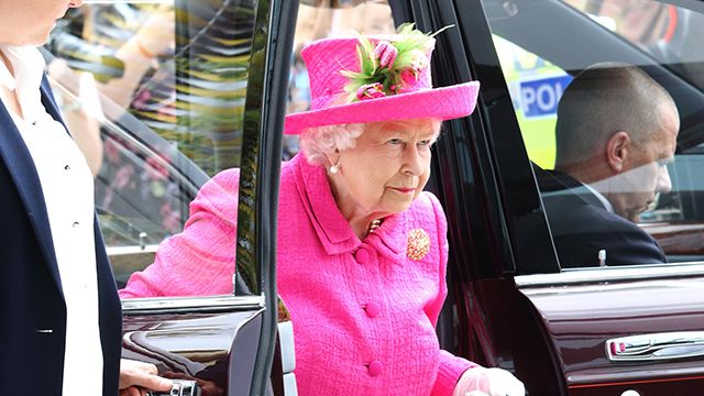Общество: Британцы опасаются за здоровье королевы Елизаветы II