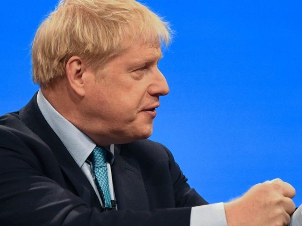 Общество: Борис Джонсон собрался временно приостановить работу британского парламента