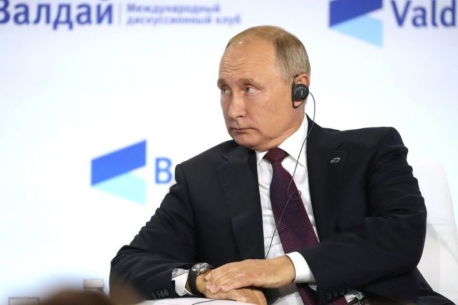Общество: Путин назвал верхом цинизма утверждение о развязывании Сталиным войны
