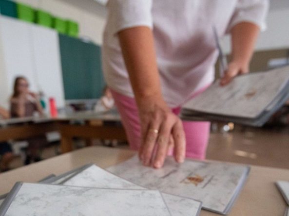 Общество: Учительница из Якутии пригрозила «спустить шкуру» с ученика за тетрадку