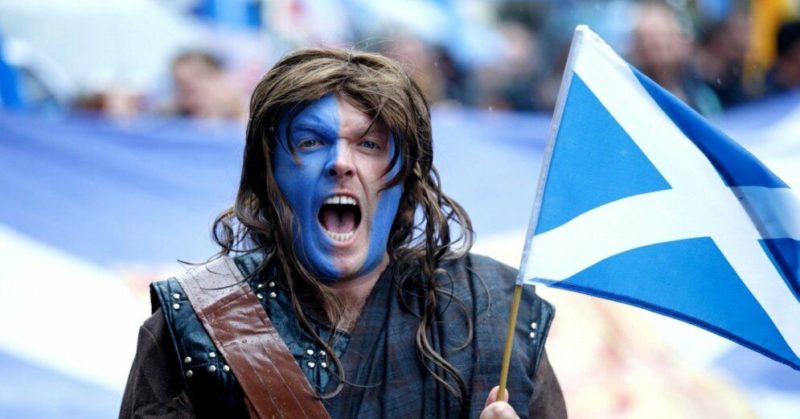 Общество: Тысячи шотландцев вышли на марш за независимость