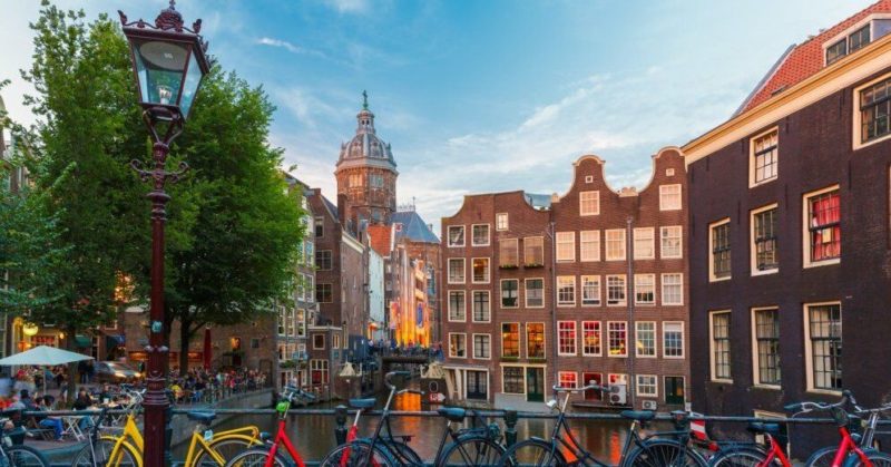 Общество: Нидерланды перестанут называться Голландией — из-за негативных ассоциаций
