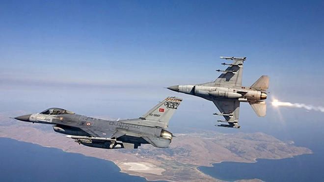 Общество: Турция начала авиаудары по территории Сирии. Курдские СМИ сообщают о раненых мирных жителях