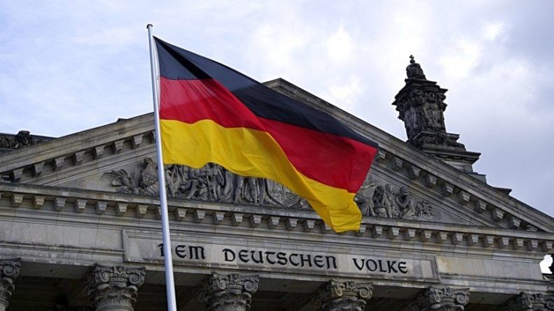 Общество: Германия приостановит экспорт оружия в Турцию из-за операции в Сирии