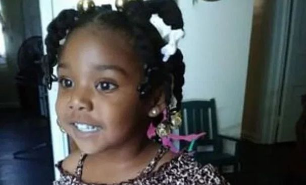 Общество: Полиция США: 3-летнюю девочку похитили, заманив конфетами