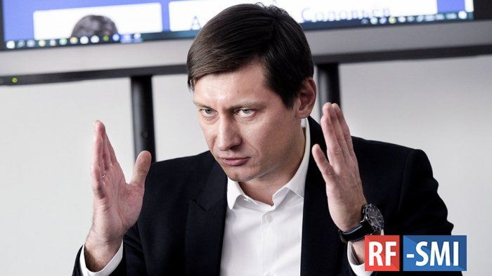 Общество: Помощник Гудкова ездил на форум Немцова ради получения финансирования для оппозиции