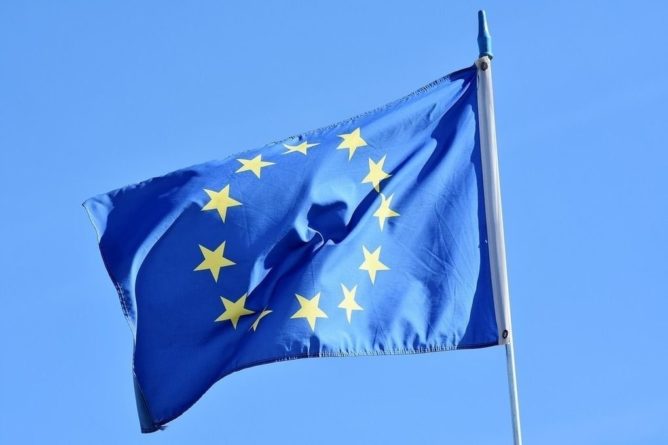 Общество: ЕС продлил санкции за инцидент в Солсбери