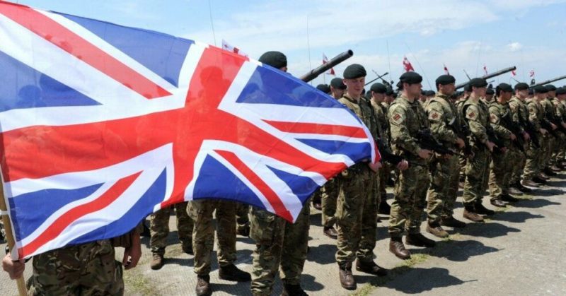 Общество: Дислоцированным в Эстонии британским солдатам рассылают угрозы