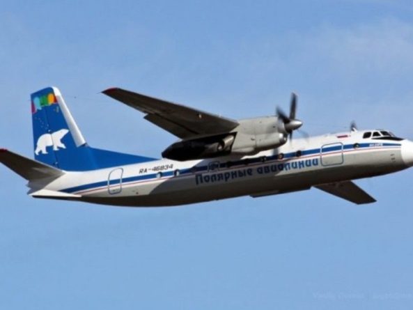 Общество: Самолёт после вылета вернулся в Якутск из-за неполадок в двигателе