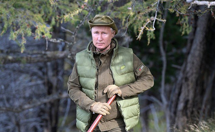 Общество: The New York Times (США): поговорим о фотосессии на день рождения Владимира Путина
