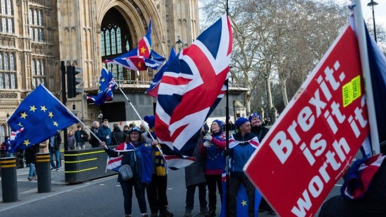 Общество: ЕС и Великобритания достигли соглашения по Brexit