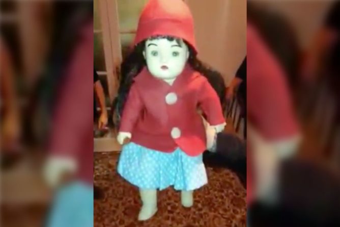 Общество: Охотники за призраками записали угрозы "проклятой" 100-летней куклы
