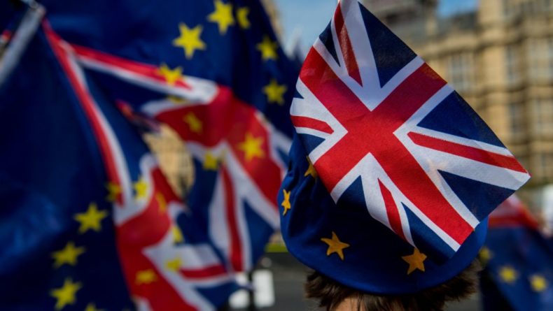ЕС ждет пояснений от Великобритании после принятия поправки по Brexit 20102019 Общество: ЕС ждет пояснений от Великобритании после принятия поправки по Brexit