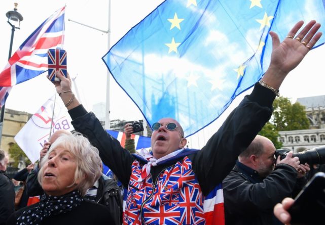 Общество: В Британии запустили чрезвычайный план выхода страны из ЕС без сделки