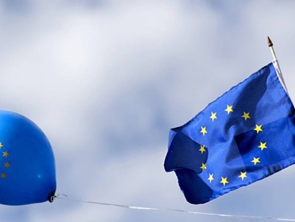 Общество: ЕС может предоставить Британии отсрочку по Brexit
