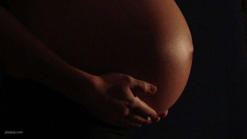 Общество: Жительница Великобритании пообещала не рожать и забеременела 22-м ребенком
