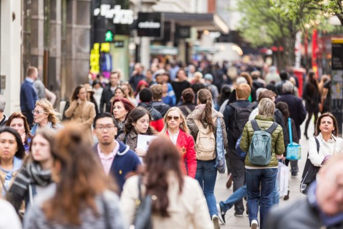 Общество: Население Великобритании достигнет 70 млн человек к 2031 году