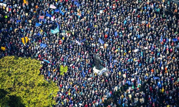 Общество: Марш с требованием проведения повторного референдума по Брекзиту собрал миллион человек