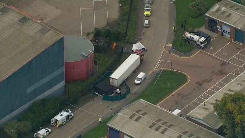 Общество: В британском Эссексе нашли грузовик с 39 трупами, ведется следствие