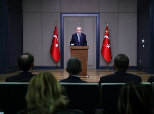 Общество: Эрдоган обсудит с Путиным вывод курдов с территорий под контролем Дамаска