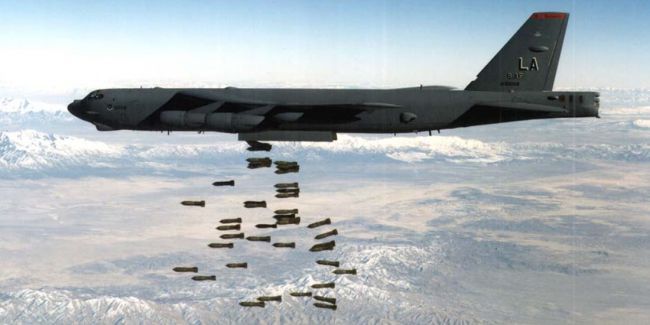 Общество: В Литве впервые тренировались американские бомбардировщики B-52