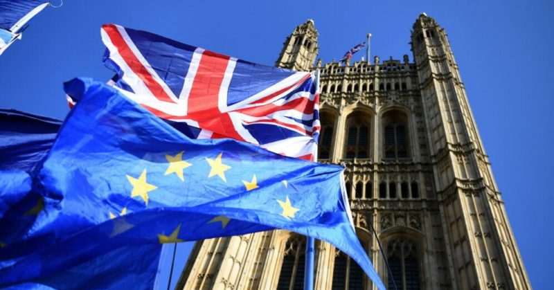 Общество: Евросоюз готов дать Великобритании новую отсрочку для "Брекзита"