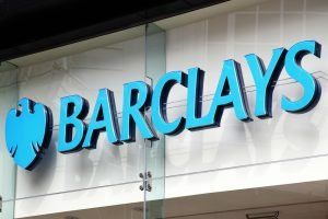 Общество: Прибыль Barclays сократилась на £1.4 млрд