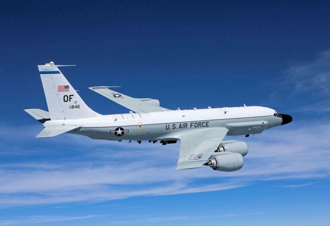 Общество: Два самолета ВВС США провели разведку около Калининградской области