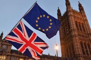 Общество: EU отложил решение об отсрочке Brexit-а