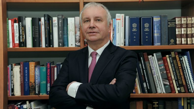 Общество: Александр Рар рассказал о расколе Германии на две части