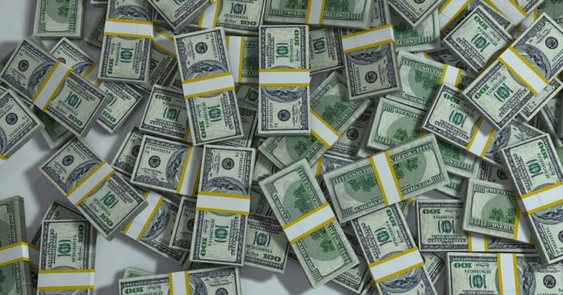 Общество: Суд рассматривает крупнейшее в Латвии дело о подделке денег: изъято 3,5 млн. фальшивых долларов США