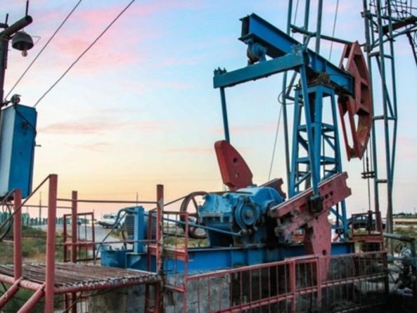 Цены на нефть снижаются из-за сигналов роста запасов в Кушинге 30102019 Общество: Цены на нефть снижаются из-за сигналов роста запасов в Кушинге
