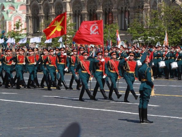 Общество: Военных США и Великобритании пригласят на парад 9 мая в Москве