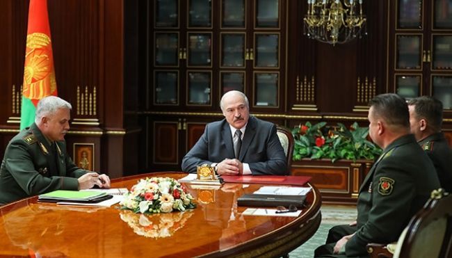 Общество: Лукашенко грозит «неприемлемым ущербом»: что это означает на самом деле