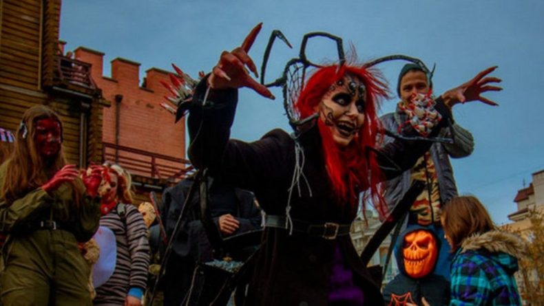 Общество: Крутые костюмы на Хэллоуин: самые жуткие образы и устрашающий грим