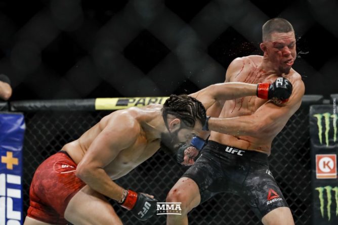 Общество: Врачи остановили бой: глава UFC показал фото лица Нейта Диаса со швами