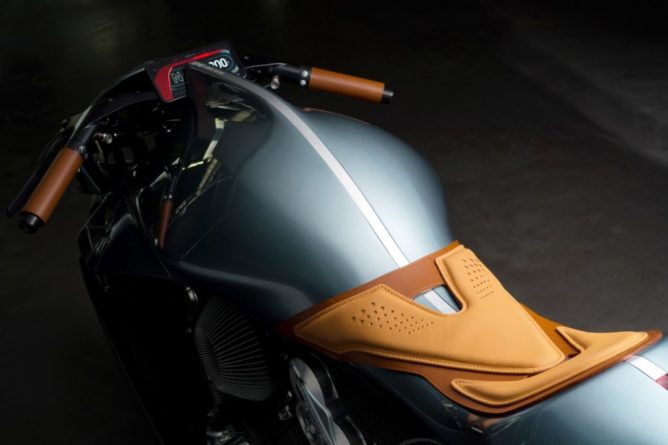 Общество: Aston Martin собирает новый уникальный мотоцикл
