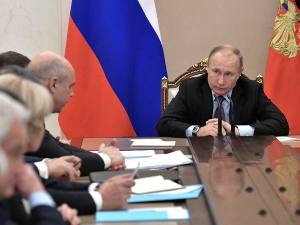 Общество: Путин не исключил передачу части вузов в ведение профильных министерств
