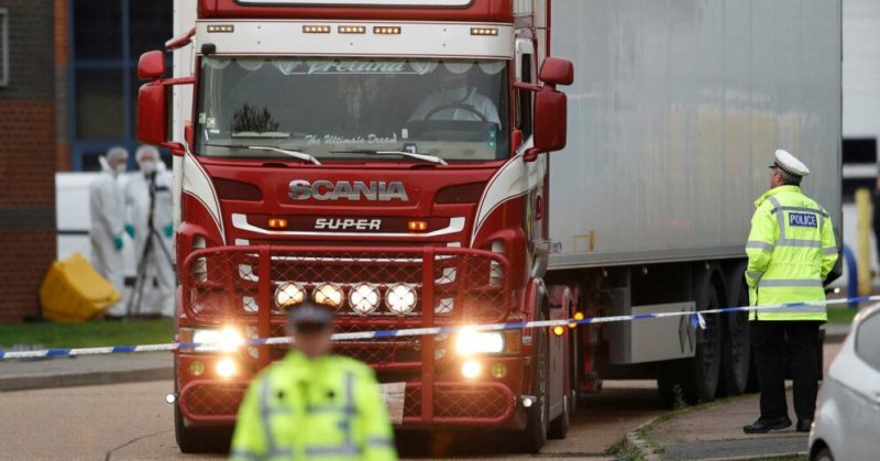 Общество: Полиция: все погибшие в грузовике в Эссексе были вьетнамцами